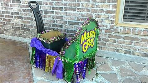 Mardi Gras Wagon Floats with camoflauge | 1000+ ideas about Wagon ...