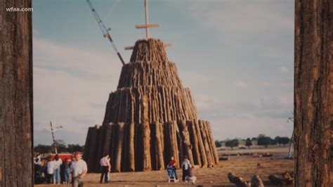 Tragic 1999 Texas A&M bonfire remembered, 20 years later | wfaa.com