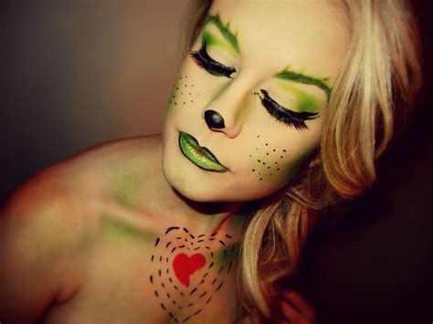 Grinch ! Makeup The Grinch Makeup, Xmas Makeup, Clown Makeup, Holiday ...