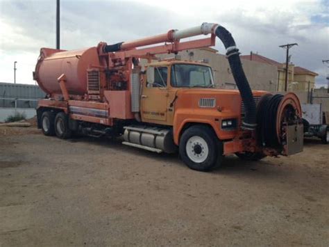 TRK00001-1988 FORD 9000 MODEL 815C VACTOR JET RODDER - Classic Ford Other 1988 for sale