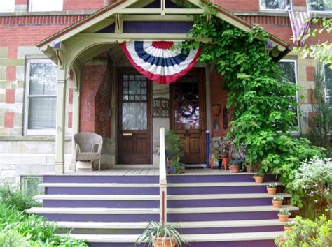 Front porches Pullman Historic District | Colorful front por… | Flickr