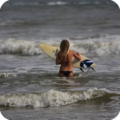 New Smyrna Beach, FL #surfing | Chicas