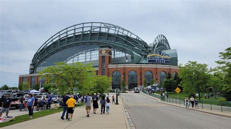 American Family Field, Milwaukee Brewers ballpark - Ballparks of Baseball