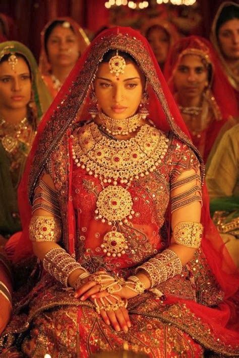 The stunning Aishwarya Rai in Jodha Akbar ! | Bollywood bridal ...