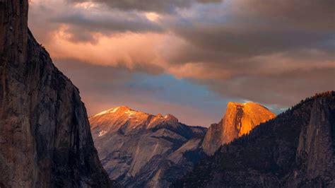 Sunrise in Yosemite National Park - 9 Best Spots To Watch The Spectacle