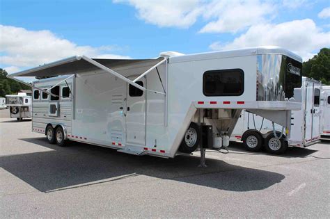 The Basics of Horse Trailers