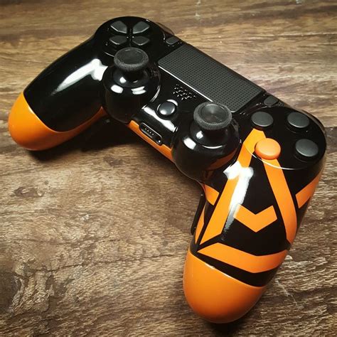 PS4 controller with custom paint, Xbox One sticks and Shock paddles! | Controle de jogo, Ideias ...