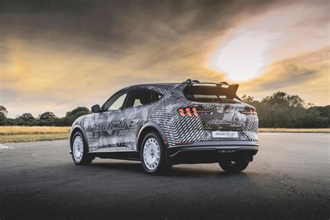 Ford unveils a rally-inspired version of the Mustang Mach-E - Acquire