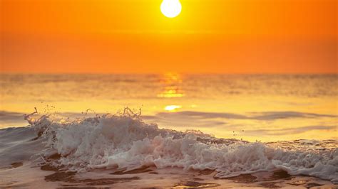 Ocean Waves In Orange Yellow Sky Background During Sunrise 4K HD Ocean Wallpapers | HD ...