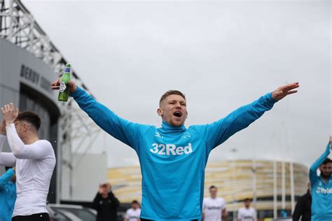 What is the latest with Martyn Waghorn at Derby amid transfer links to Ipswich Town?