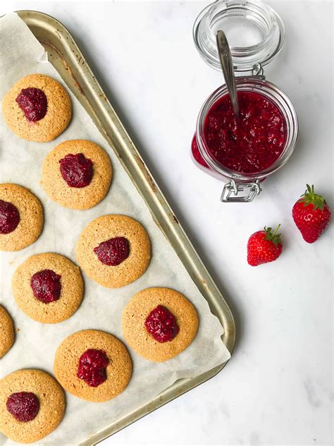 Healthy Peanut Butter and Jam Cookies (Vegan & GF) I Georgie Eats