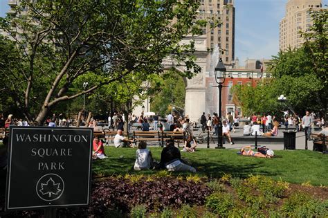 Washington Square Park | Attractions in Greenwich Village, New York