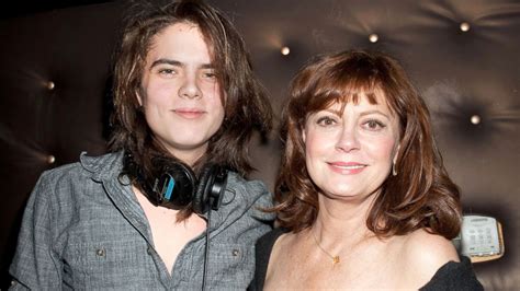 Susan Sarandon Proud to Have a Son Who Wears Dresses - ABC News