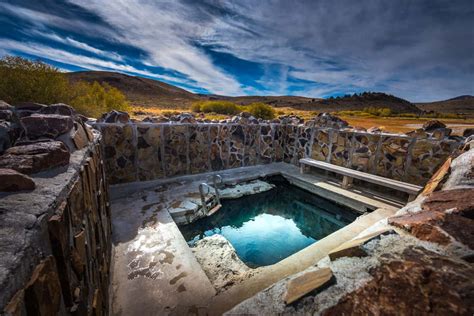 10+ Best Oregon Hot Springs + Where to Find Them - Go Wander Wild