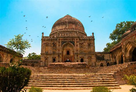 Top 10 Delhi Attractions and Places to Visit