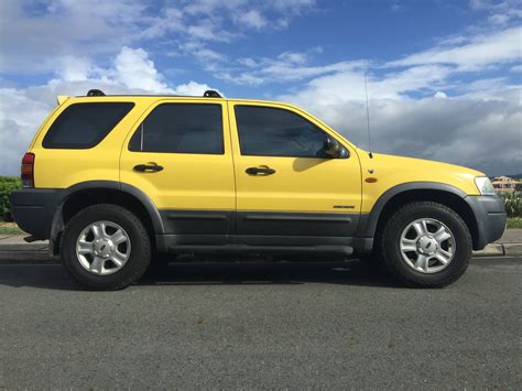 2001 Ford Escape XLT 4x4 - $4,500 - Cheap Student Wheels