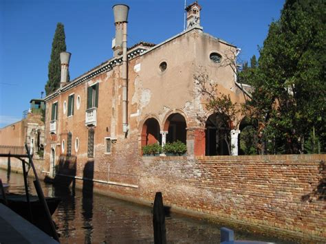 An architectural Walk: the Giudecca Island in Venice | Slow Tours of Venice