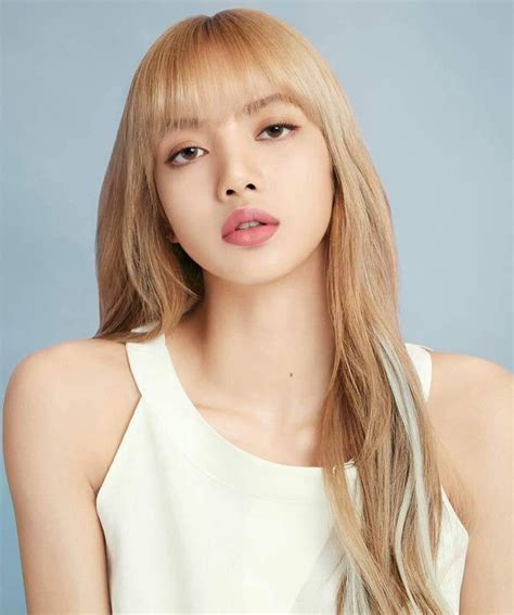 Pin by Andrea Hernández on •BLACKPINK LISA• | Blackpink lisa, Lalisa ...