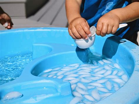 How to beat the heat: 9 ice play activities for kids - The Many Little Joys