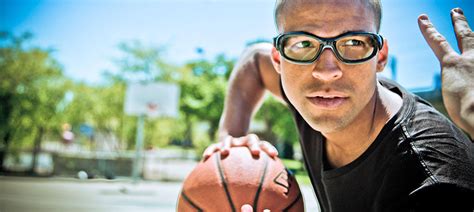 A Buyer’s Guide for Prescription Sports Glasses for Basketball