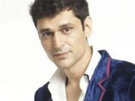 Niketan Madhok Height, Age, Family, Wiki & More