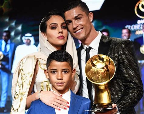 Cristiano Ronaldo Wife And Family