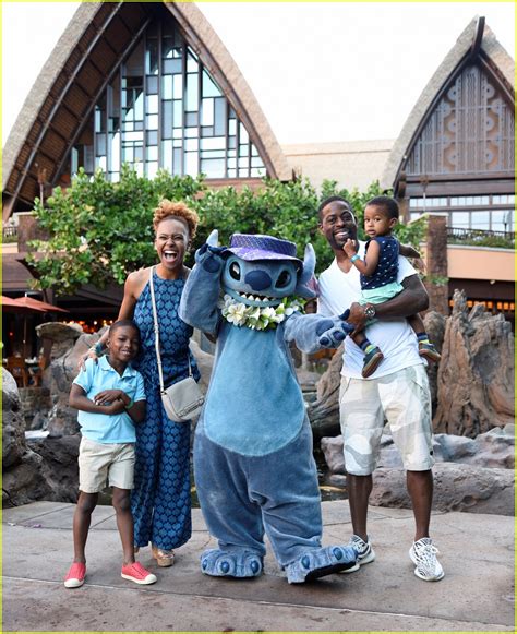 Sterling K. Brown & His Family Meet Stitch at Disney Resort in Hawaii ...