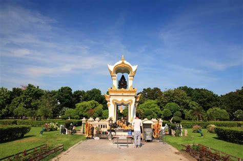 Chachoengsao Day Tour With a Friendly Local