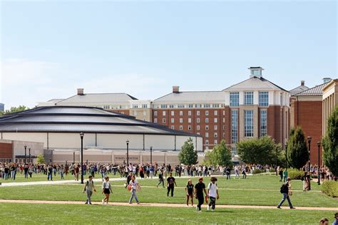 Liberty University enrolls largest student body in history; online ...