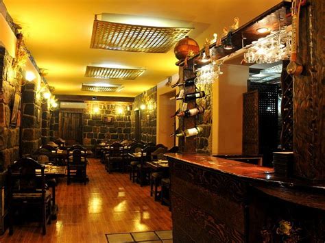 Yerevan Restaurants | iArmenia: Armenian History, Holidays, Sights, Events