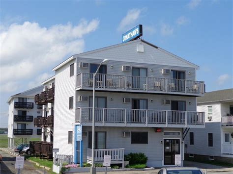 JONATHAN'S HOTEL "ON THE OCEANFRONT" - Prices & Motel Reviews (Hampton, NH)