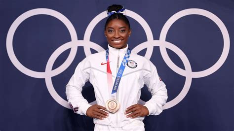 JO - Simone Biles, soulagée mais pas soignée après sa médaille de ...