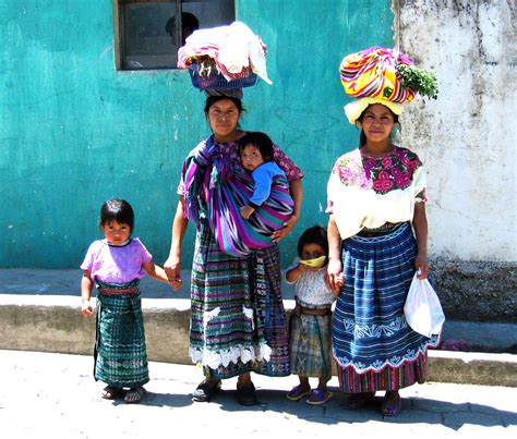 The beautiful colourful outfits of the Guatemalan people | Flickr