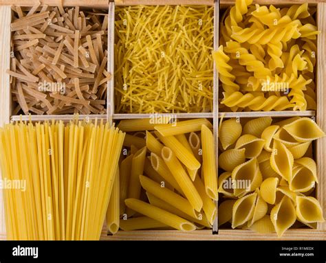 Different types of pasta Stock Photo - Alamy