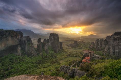 Private Sunset Meteora Photo Tour ⋆ Photography Tours and Photo Shoots ...