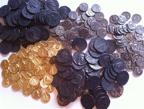 Arts In History: Replica Coins - Forbidden forgery art products?