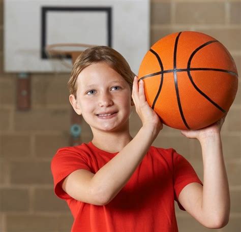 10 Basketball Lesson Ideas for PE - S&S Blog | Basketball drills, Basketball skills, Basketball ...