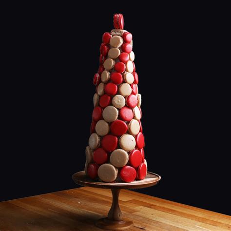 Holiday Macaron Tower Recipe by Maklano