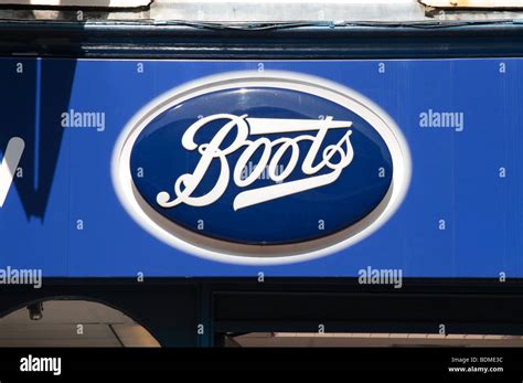 Boots chemist logo hi-res stock photography and images - Alamy