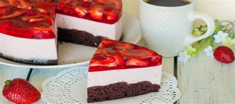 Strawberry Mousse Cake – low calorie dessert for your diet