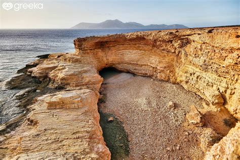 Best 8 Beaches in Koufonisia, Greece | Greeka