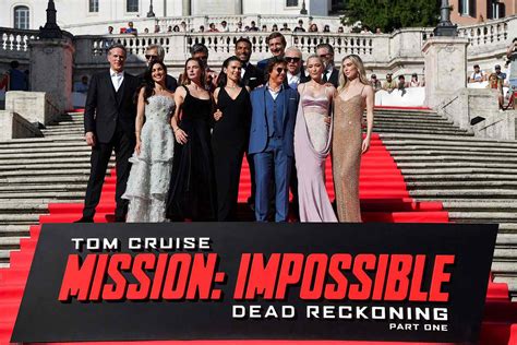 'Mission: Impossible' Director Considered Casting Julia Roberts in ...