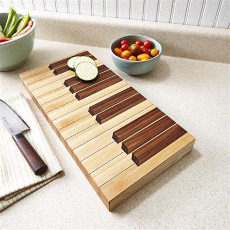 Keyboard Cutting Board Woodworking Plan | WOOD Magazine