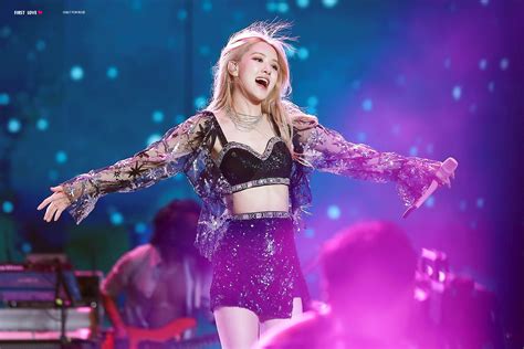 8 Gorgeous Stage Outfits BLACKPINK's Rosé Wore