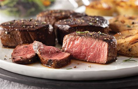 Omaha Steaks Review - The Meat Delivery Service We Can't Live Without