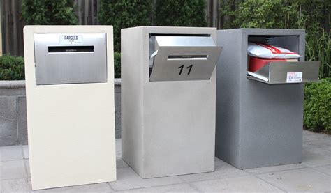 Pin by Ryan Walker on Metal projects | Mailbox design, Modern mailbox, Parcel drop box