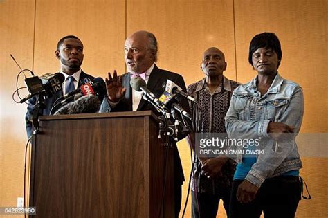 Dardeen Family Homicides Photos and Premium High Res Pictures - Getty Images