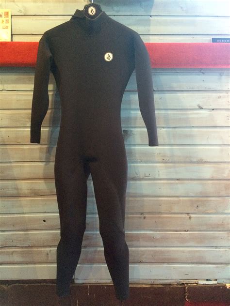 VOLCOM WETSUITS | R-Surf