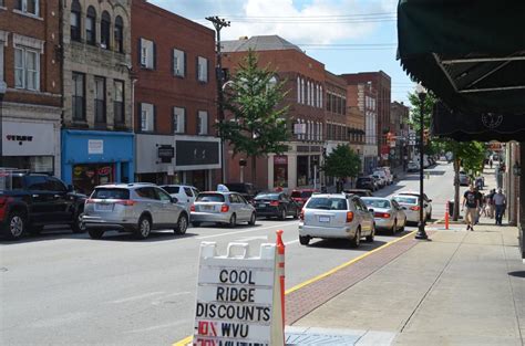 Traffic in downtown Morgantown, WV, to be affected by high school homecoming parade | Morgantown ...