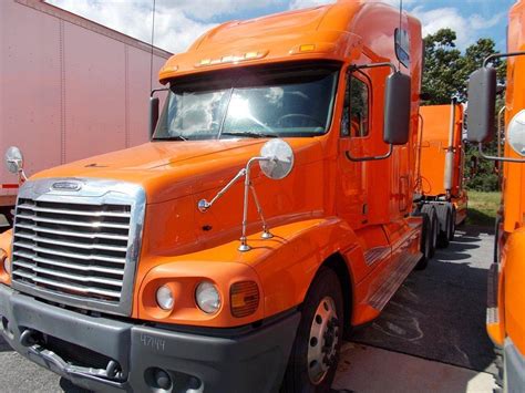 Freightliner C120 Century Class:picture # 4 , reviews, news, specs, buy car